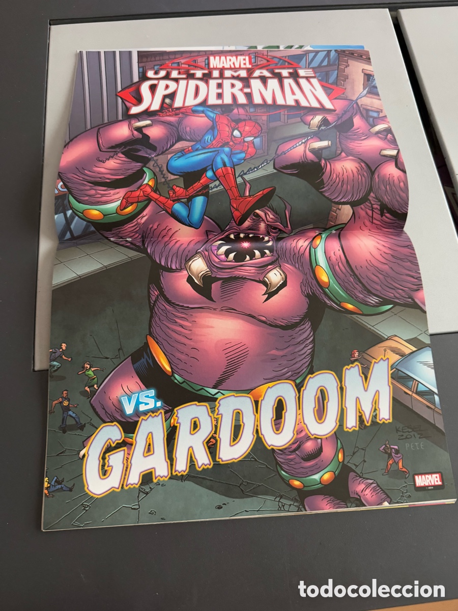 C&oacute;mics: ULT&Iacute;MATE SPIDER-MAN. REVISTA N 21. Con P&oacute;ster - Foto 2