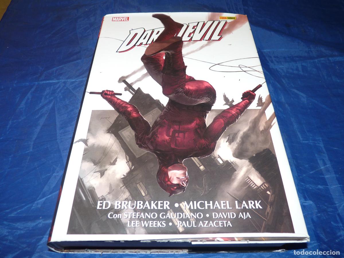 C&oacute;mics: Marvel Omnibus. Daredevil de Ed Brubaker y Michael Lark 1 OREFSLL
