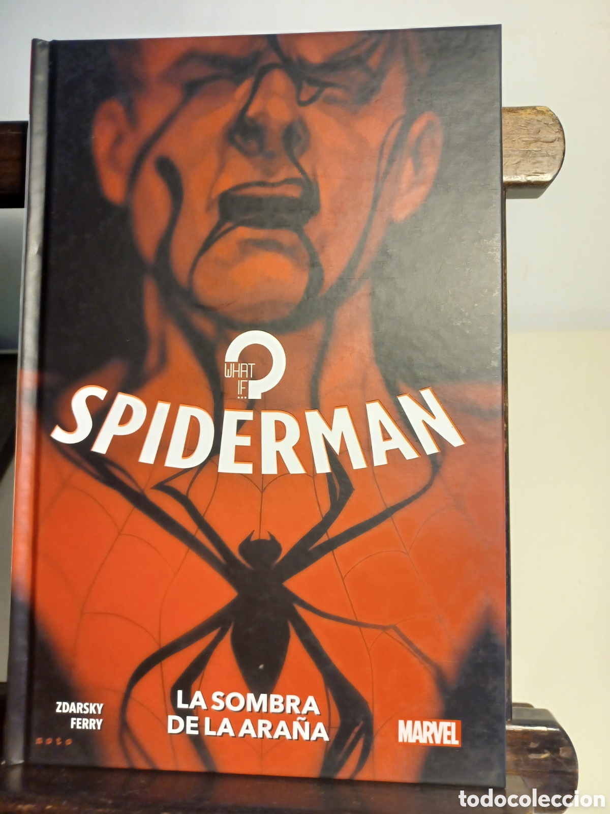 C&oacute;mics: What if...? Spiderman. La sombra de la ara&ntilde;a/ 100% Marvel HC/ Panini/ NUEVO A ESTRENAR