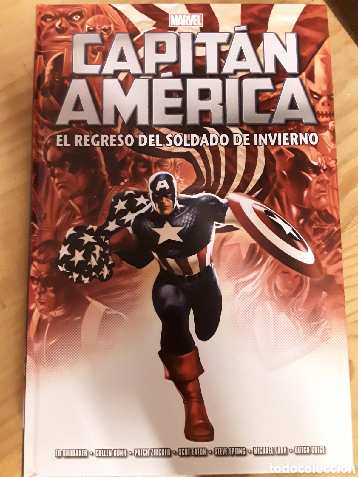 C&oacute;mics: Marvel Integral Capit&aacute;n Am&eacute;rica El Regreso del Soldado de Invierno - Panini / Marvel
