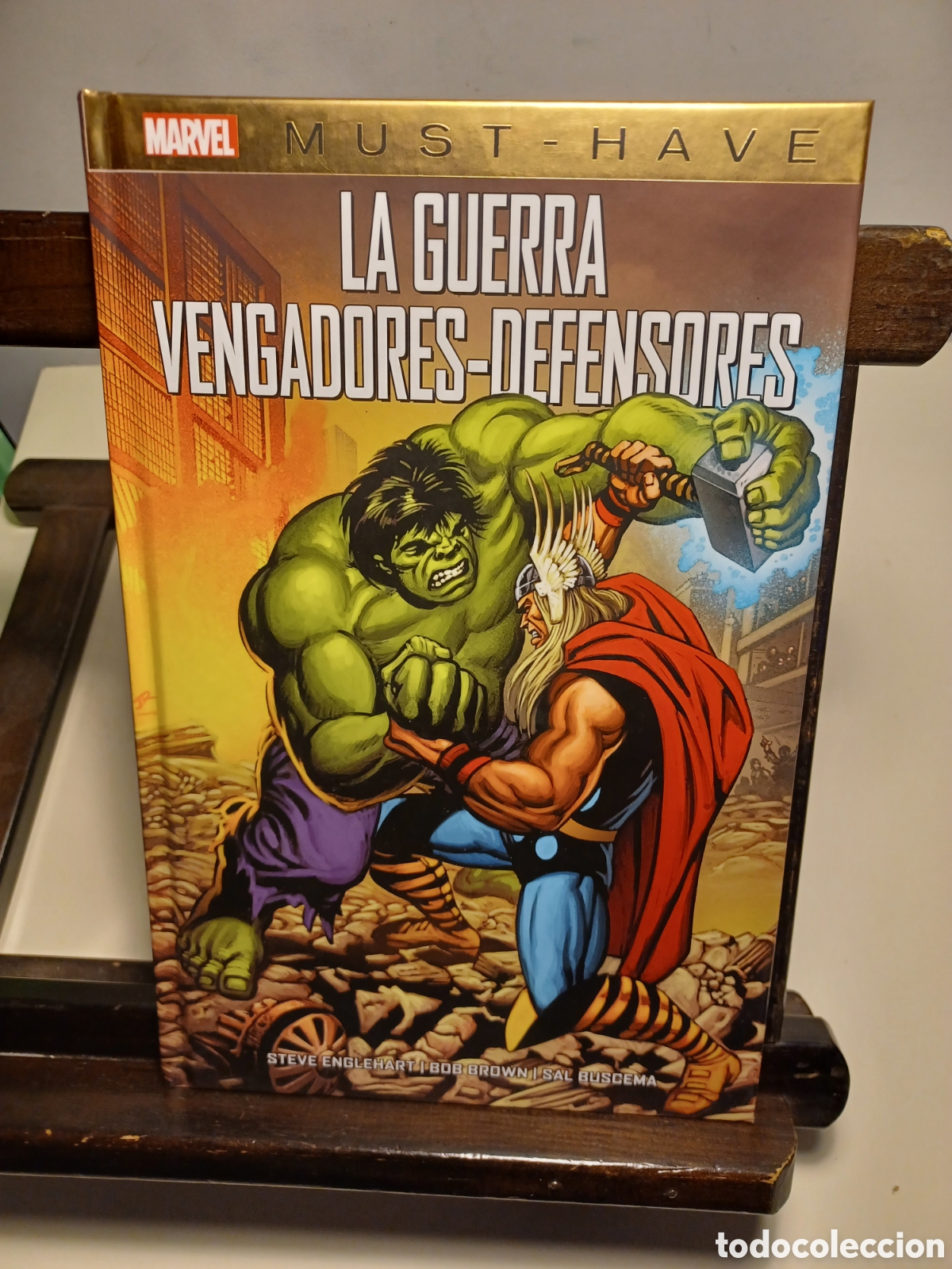 C&oacute;mics: La guerra Vengadores-Defensores/ Marvel Must-have/ Panini/ NUEVO A ESTRENAR