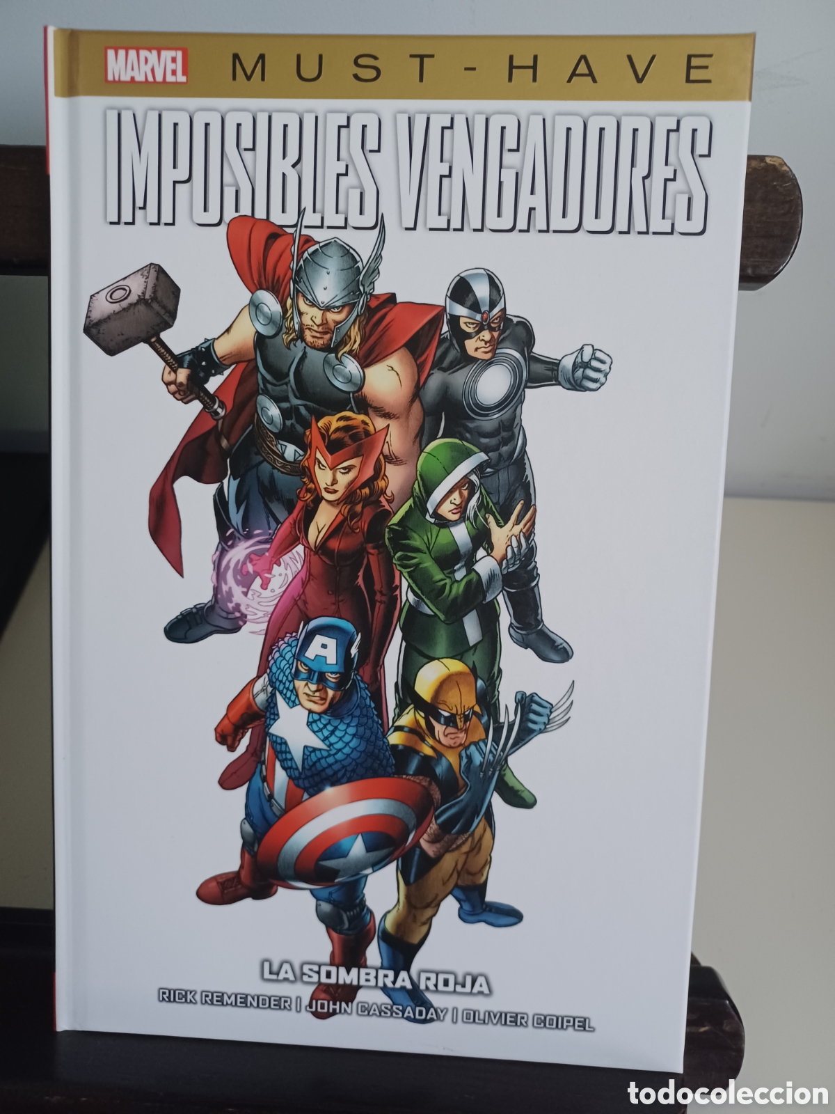 C&oacute;mics: Imposibles Vengadores. La sombra roja/ Marvel Must-have/ Panini/ NUEVO A ESTRENAR