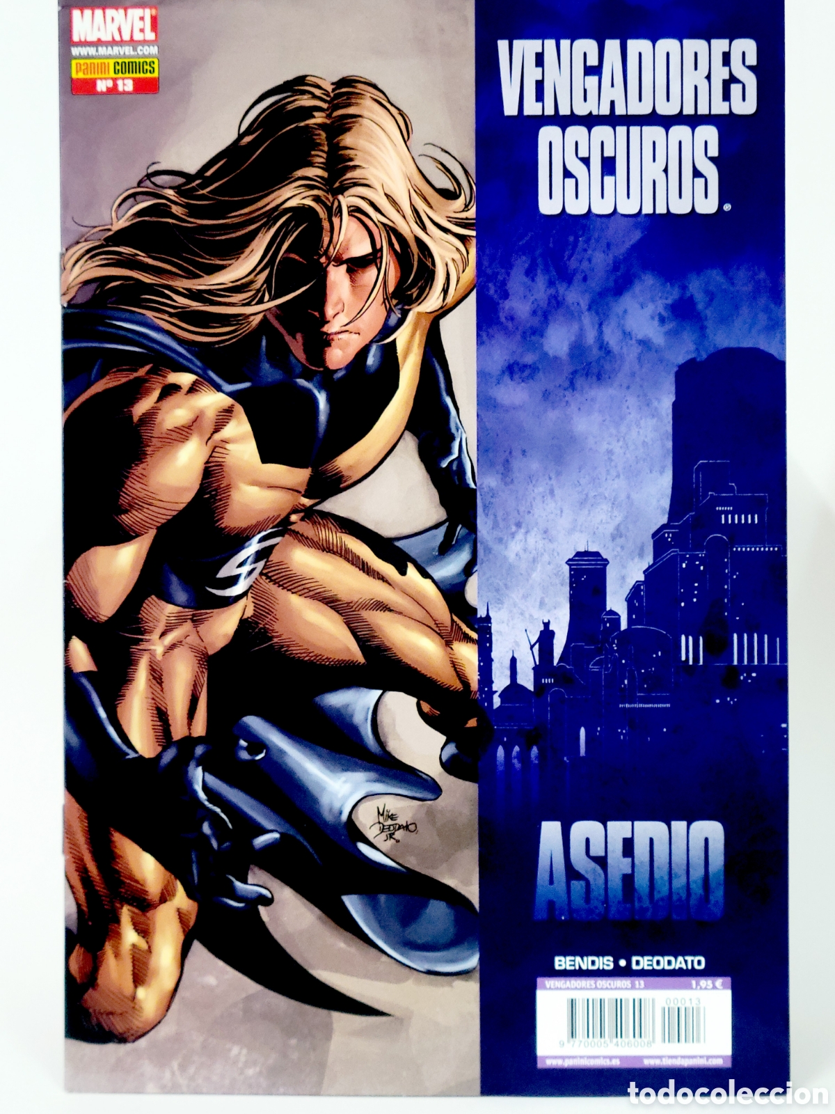C&oacute;mics: C&Oacute;MIC DE KIOSCO VENGADORES OSCUROS ASEDIO 13 PANINI MARVEL GRAPA