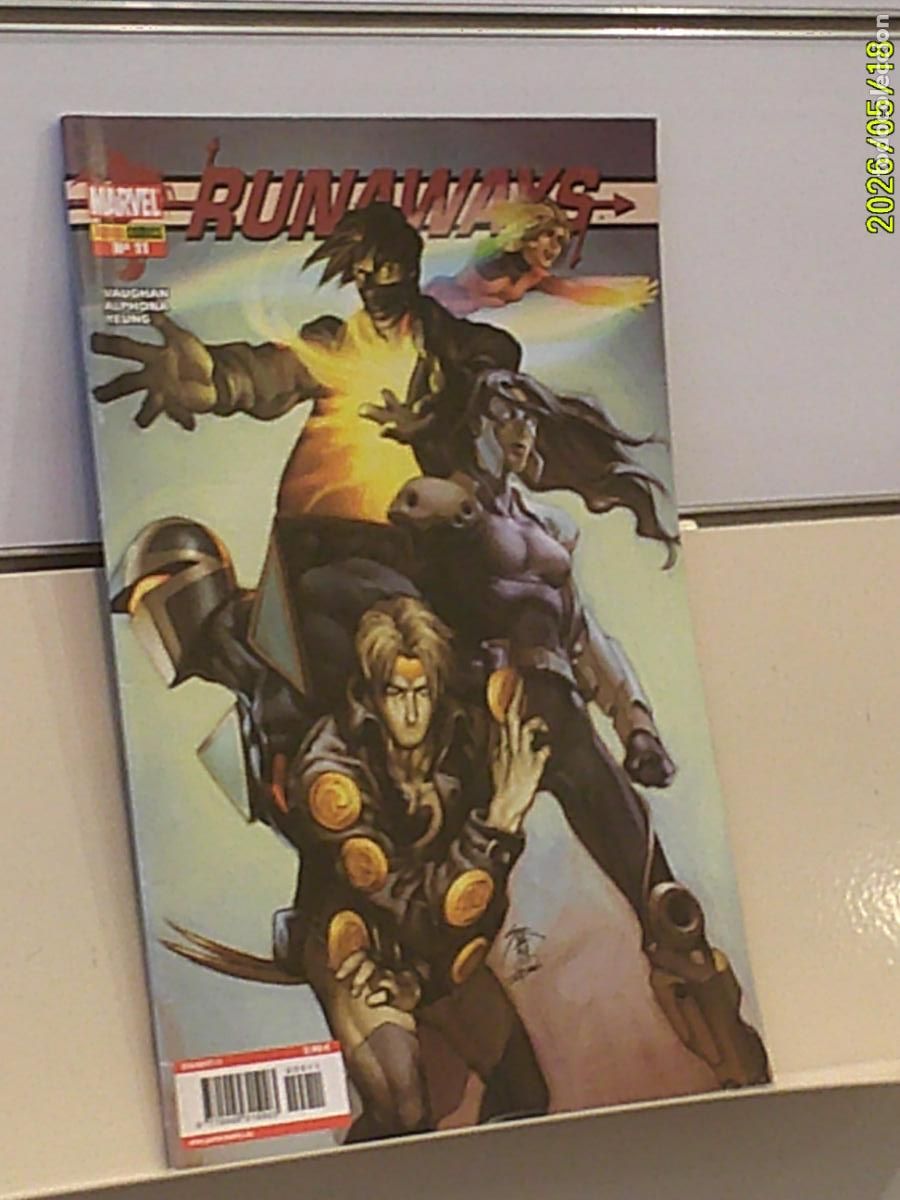 C&oacute;mics: RUNAWAYS N&ordm; 11 MARVEL - PANINI