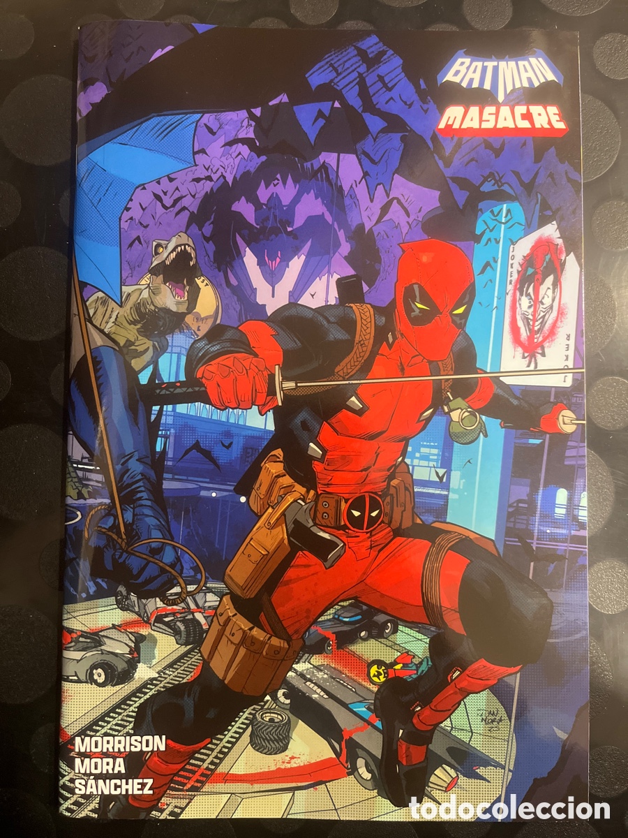 C&oacute;mics: BATMAN & MASACRE ONE SHOT DC & MARVEL PORTADA ALTERNATIVA DOBLE DE DAN MORA ( 2026 )