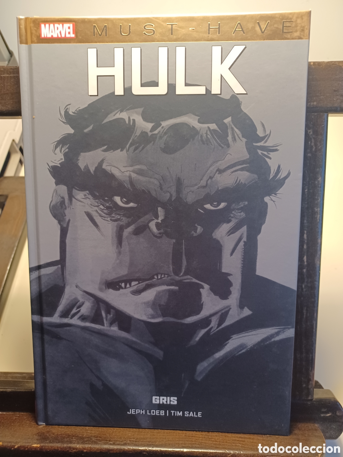 C&oacute;mics: Hulk. Gris/ Jeph Loeb/ Marvel Must-have/ NUEVO A ESTRENAR