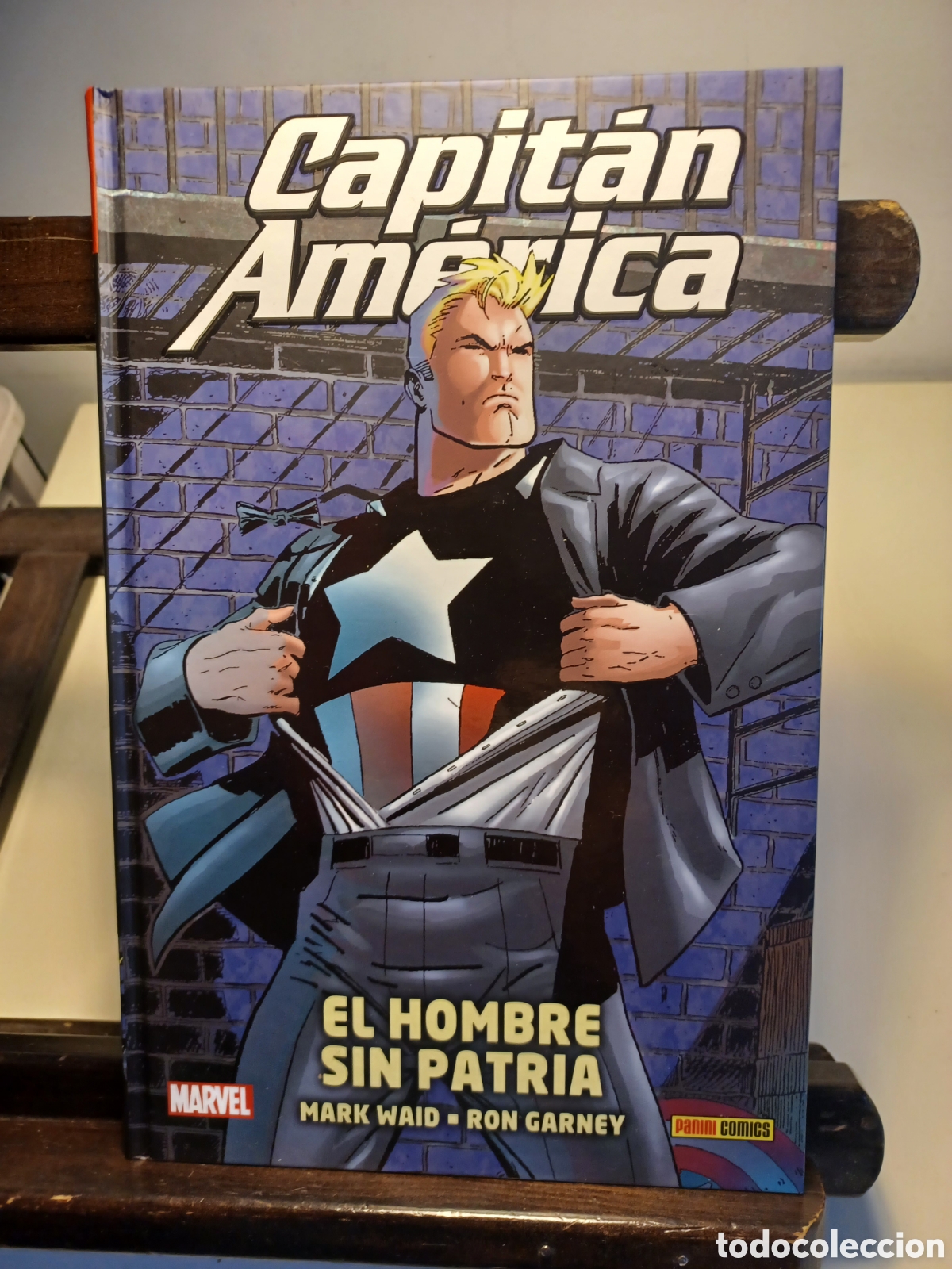 C&oacute;mics: Capit&aacute;n Am&eacute;rica. El hombre sin patria/ 100% Marvel HC/ NUEVO A ESTRENAR