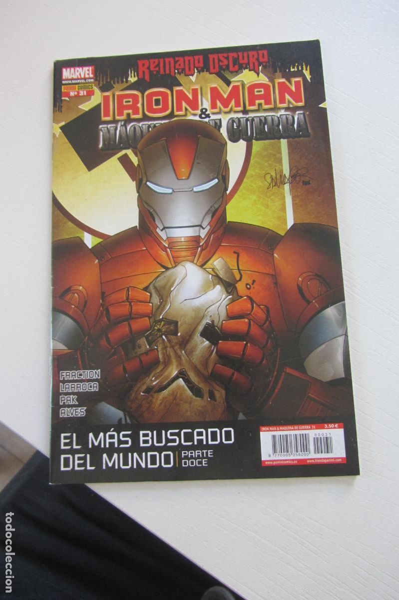 C&oacute;mics: IRON MAN & M&Aacute;QUINA DE GUERRA N&ordm; 31 REINADO OSCURO EL M&Aacute;S BUSCADO DEL MUNDO ( 2008/2011 PANINI ARX71