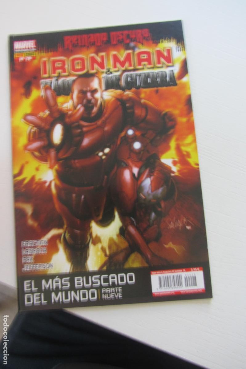 C&oacute;mics: IRON MAN & M&Aacute;QUINA DE GUERRA N&ordm; 28 REINADO OSCURO EL M&Aacute;S BUSCADO DEL MUNDO ( 2008/2011 PANINI ARX71
