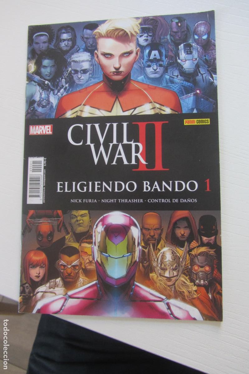 C&oacute;mics: CIVIL WAR II: ELIGIENDO BANDO N&ordm; 1 BUEN ESTADO PANINI ARX80