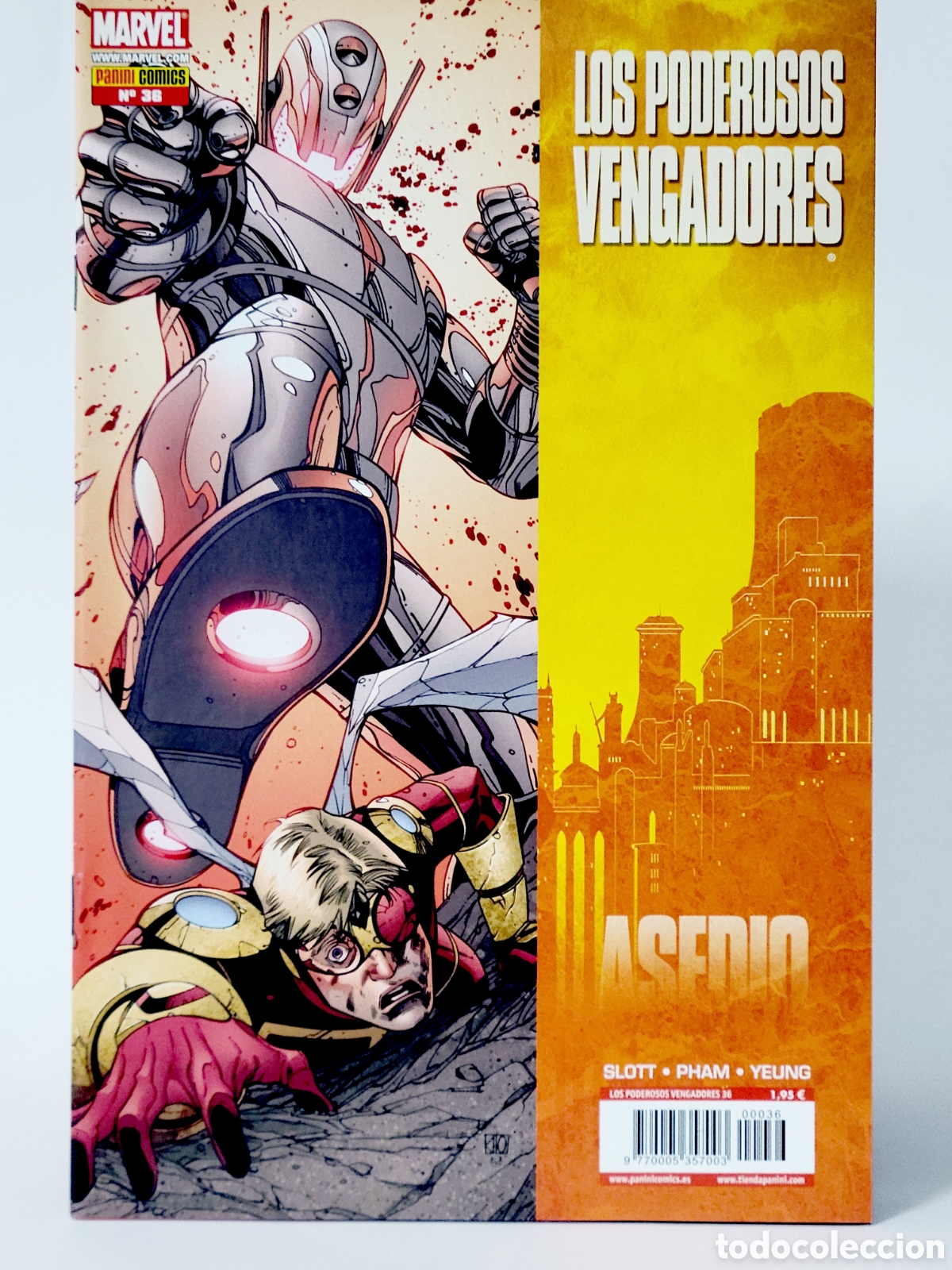 C&oacute;mics: C&Oacute;MIC LOS PODEROSOS VENGADORES 36 ASEDI&Oacute; PANINI MARVEL GRAPA DE KIOSCO