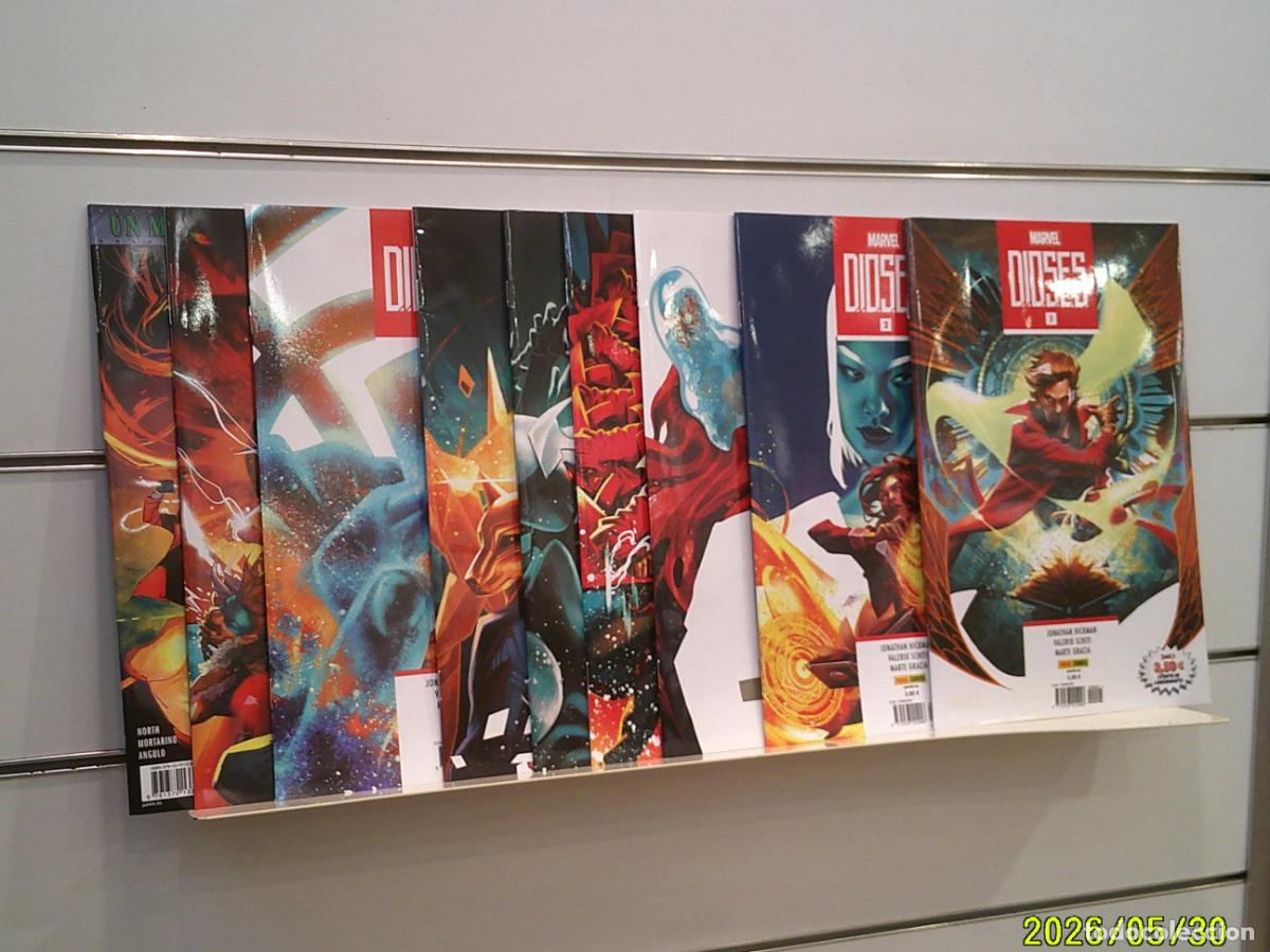 C&oacute;mics: DIOSES COMPLETA 8 NUMEROS MAS ESPECIAL MARVEL - PANINI OFERTA
