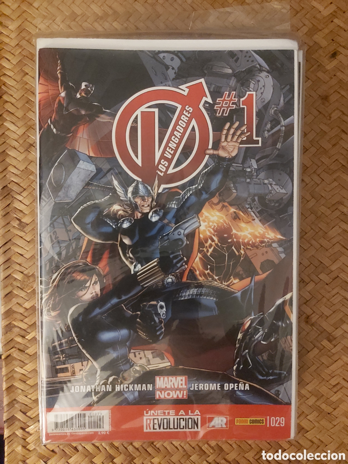 C&oacute;mics: LOS VENGADORES VOL. 4 N&deg; 29 AL 55 (ETAPA HICKMAN COMPLETA) + INFINITO N&deg;1 AL 4. MARVEL, PANINI 2013.
