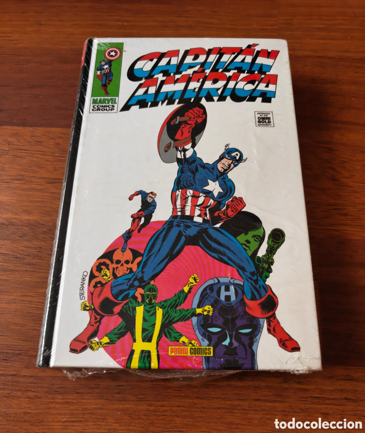 C&oacute;mics: Precintado. Omnigold Marvel Gold Capitan Am&eacute;rica. El hombre bajo la m&aacute;scara. Tomo 2.