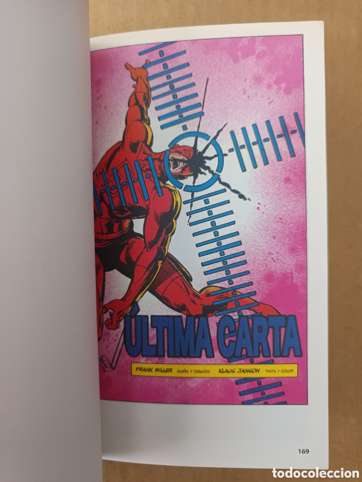 C&oacute;mics: Cl&aacute;sicos del C&oacute;mic: Daredevil, por Stan Lee y Bill Everett (Panini, 2005). - Foto 4