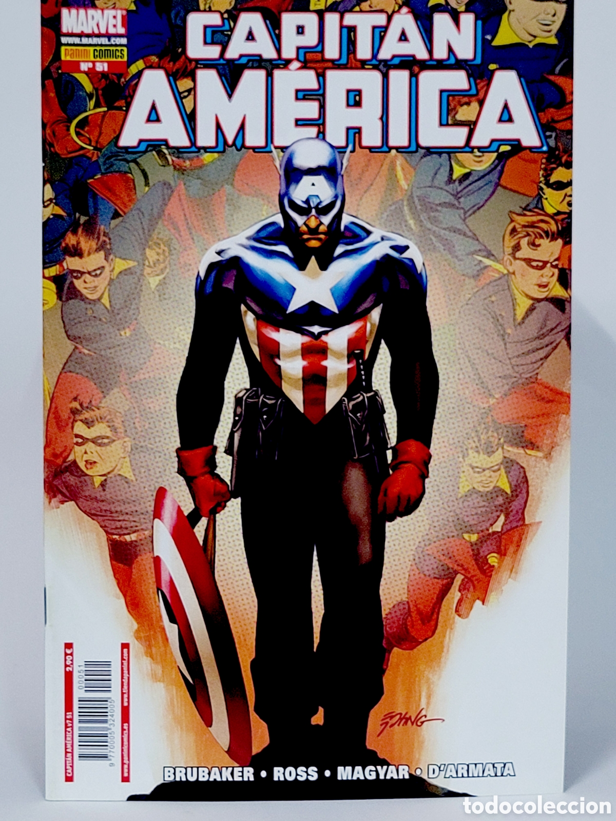 C&oacute;mics: C&Oacute;MIC CAPITAN AMERICA 51 VOL.7 PANINI MARVEL GRAPA VOLUMEN DE KIOSCO