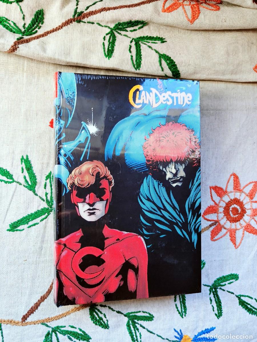 C&oacute;mics: Clandestine. Marvel Limited Edition. Panini. Est&aacute; nuevo, en su precinto original.