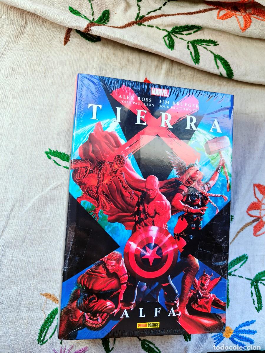 C&oacute;mics: Tierra-X: Alfa. Marvel. Omnibus. Alex Ross. Panini.