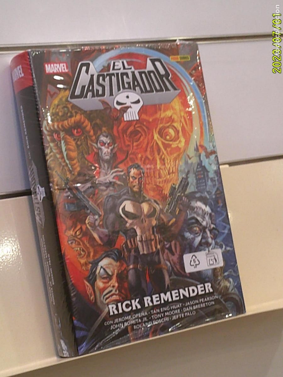 C&oacute;mics: EL CASTIGADOR DE RICK REMENDER TOMO TAPA DURA MARVEL - PANINI OFERTA (ANTES 70&euro;)