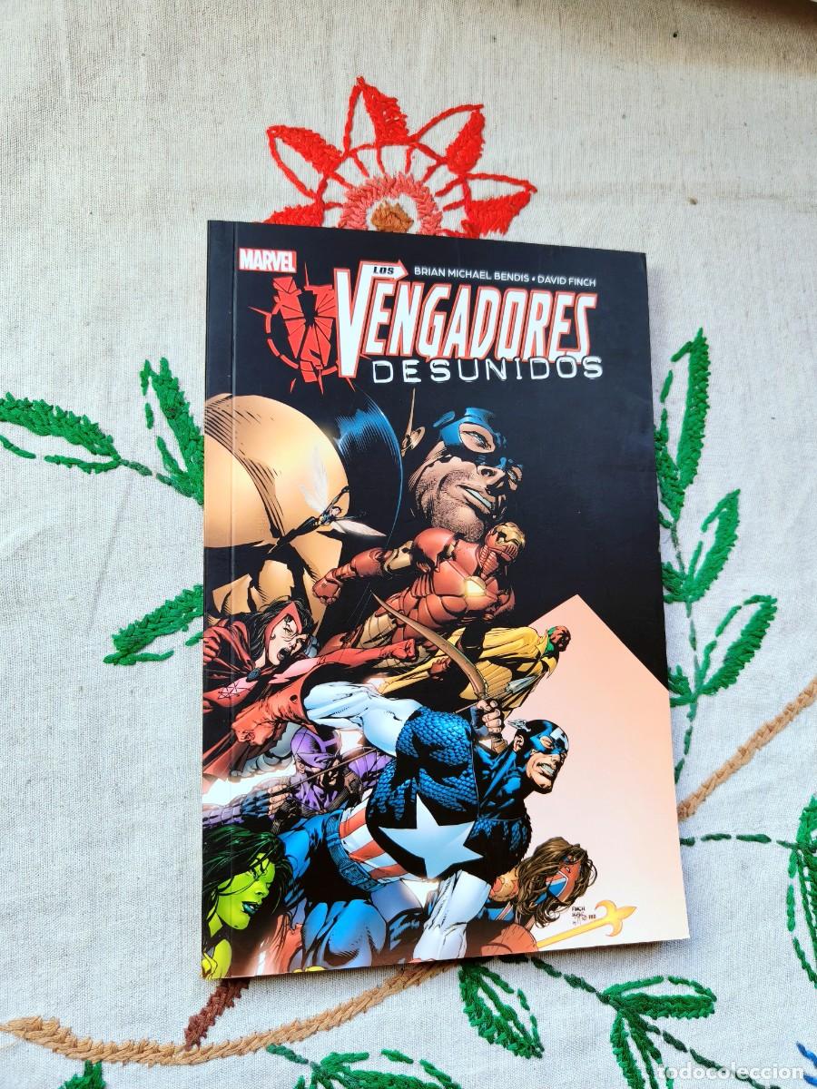Comics: Los Vengadores Deunidos. Bendis. Panini.