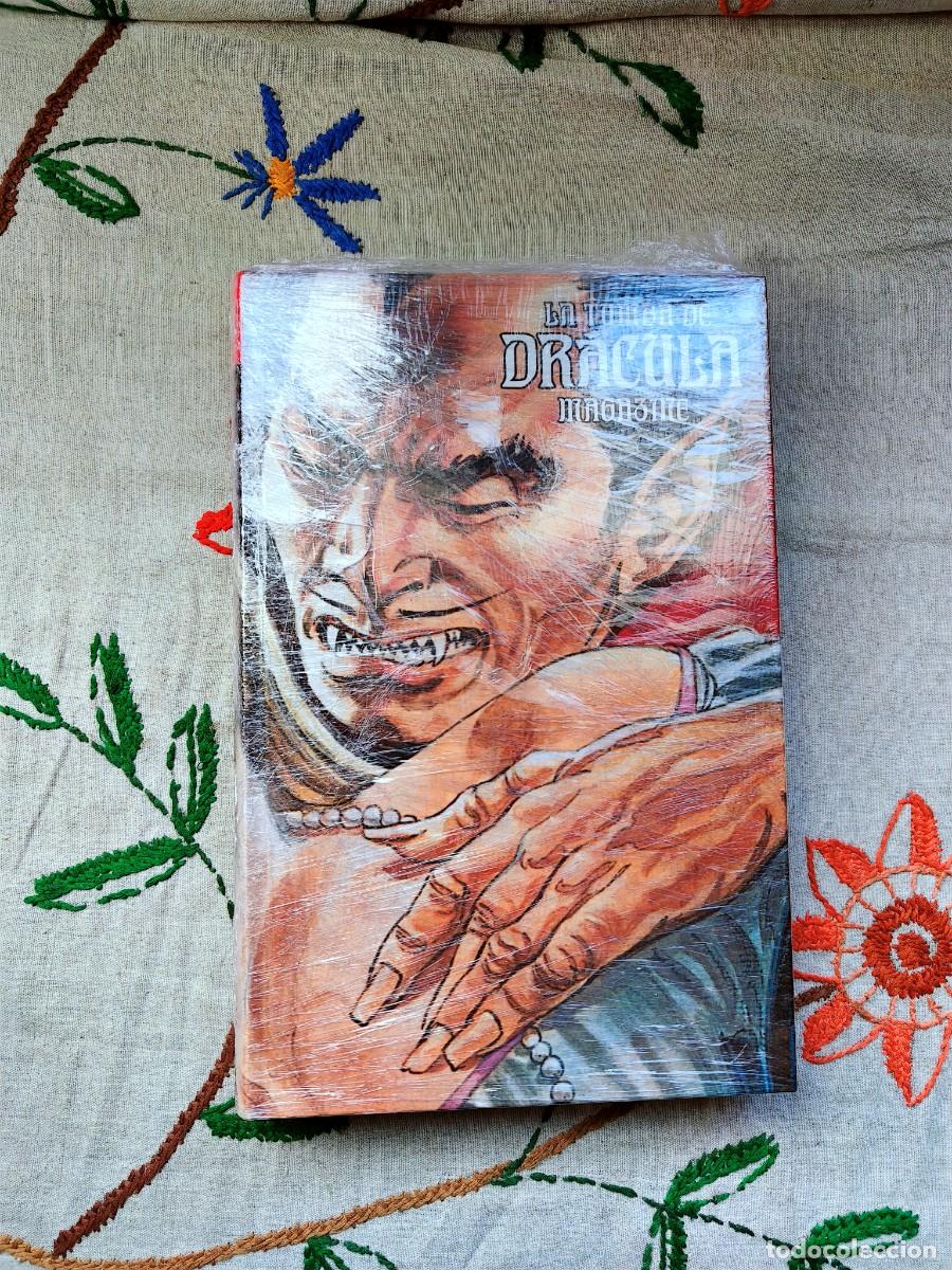 C&oacute;mics: La Tumba de Dr&aacute;cula. Magazine. Marvel Limited Edition. MLE. Panini.