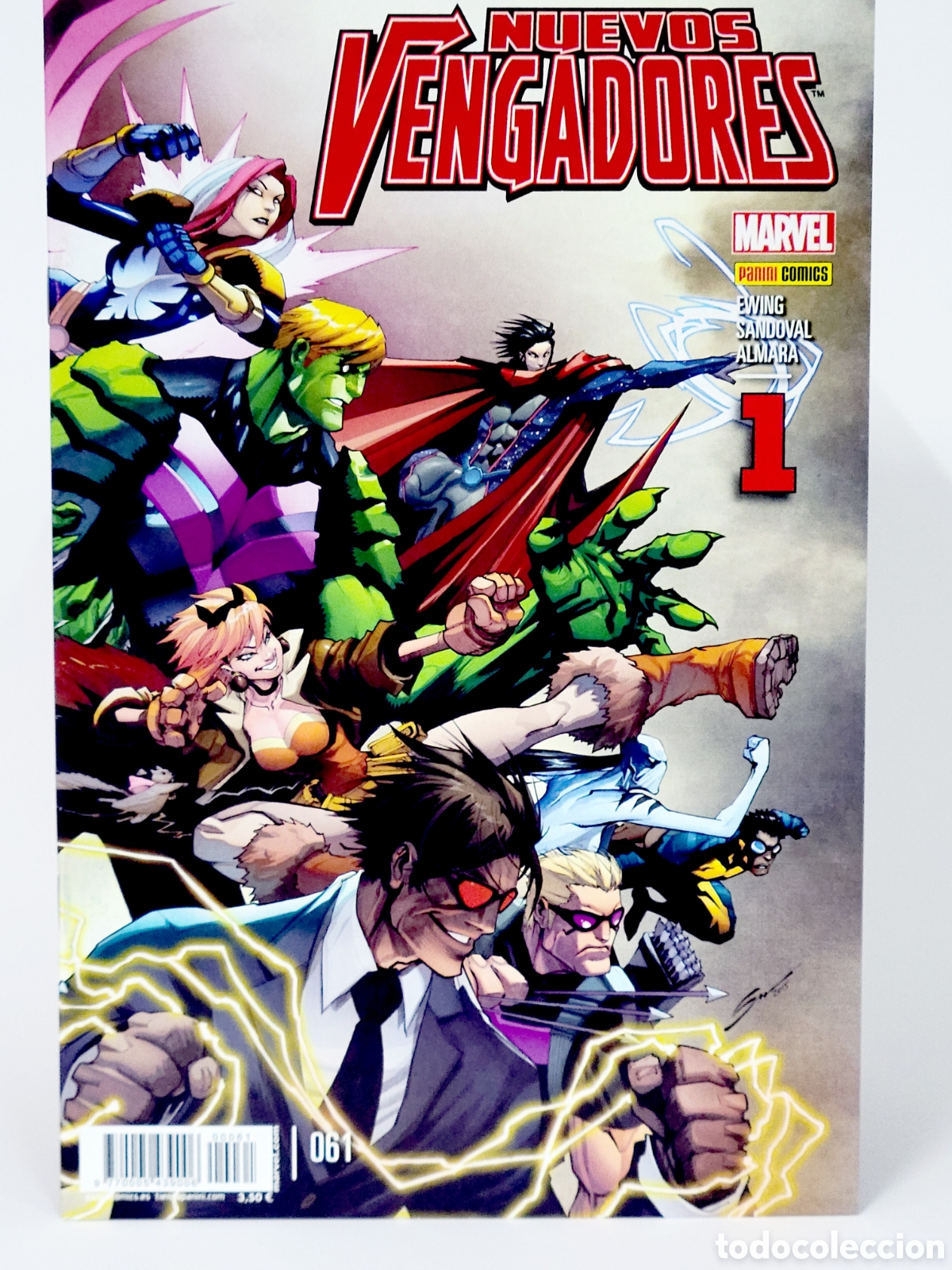 C&oacute;mics: C&Oacute;MIC NUEVOS VENGADORES 61 PANINI MARVEL GRAPA DE KIOSCO - Foto 1