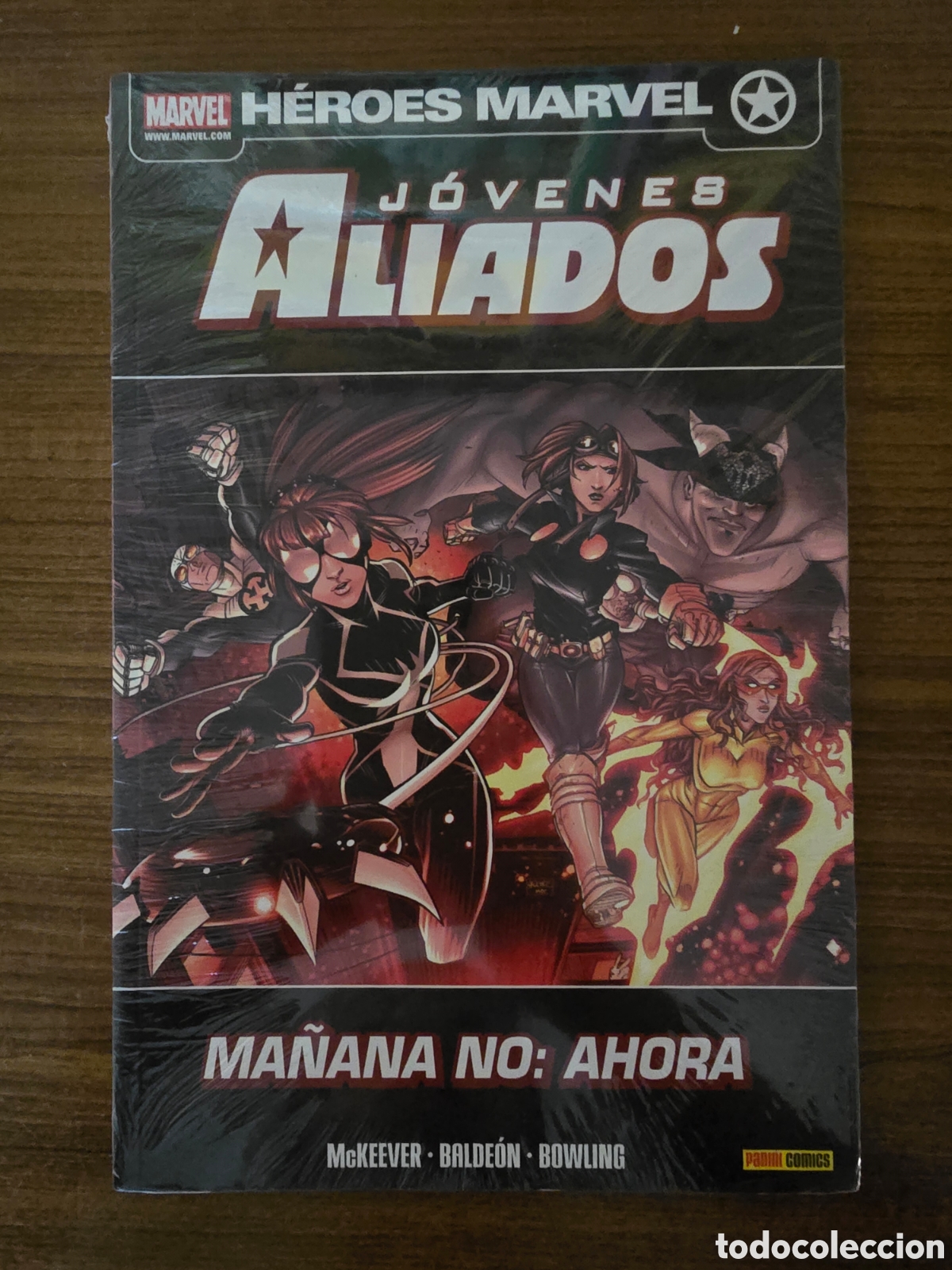 C&oacute;mics: JOVENES ALIADOS,MA&Ntilde;ANA NO:AHORA,HEROES MARVEL,(MARVEL)