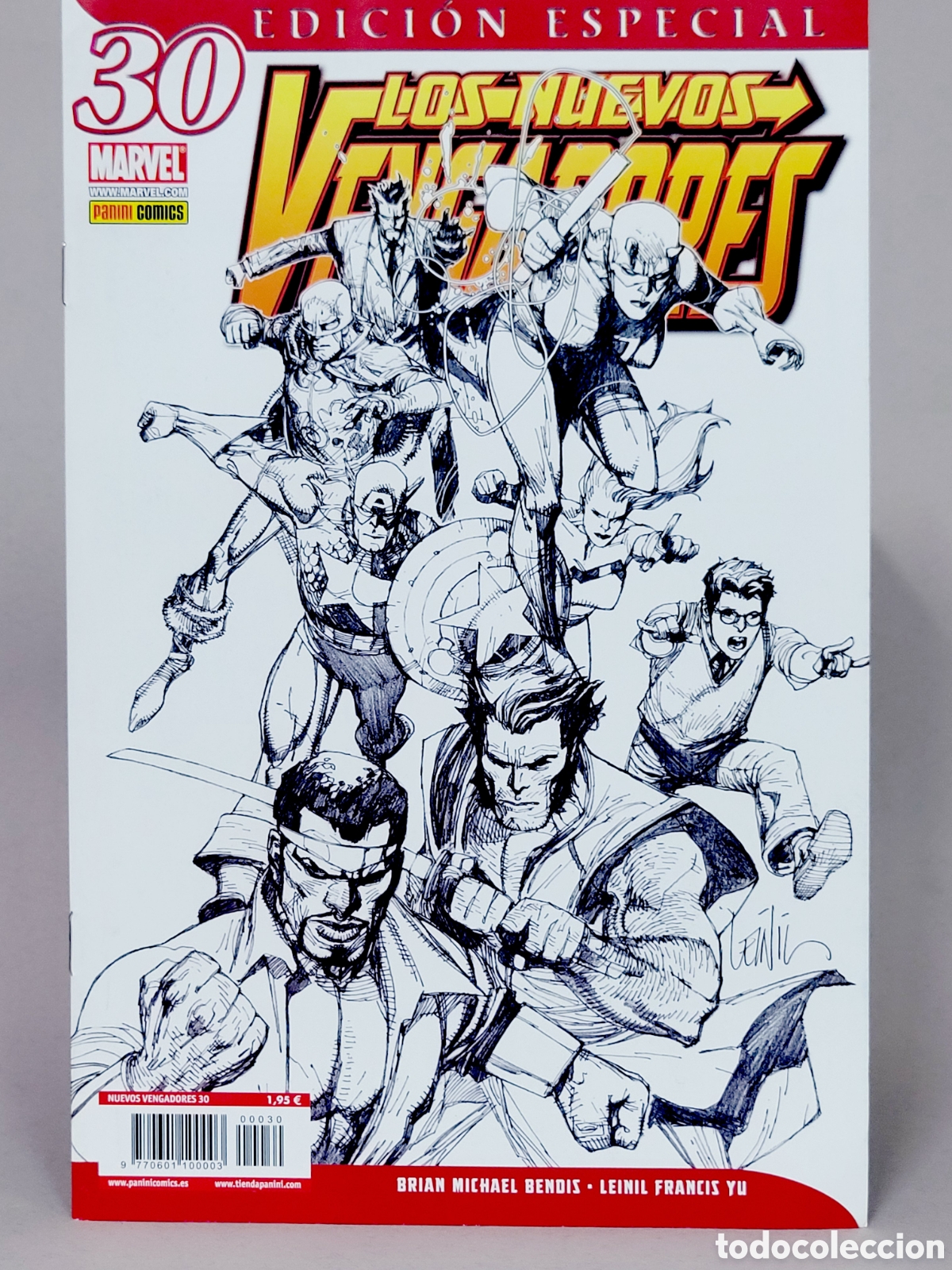 C&oacute;mics: C&Oacute;MIC LOS NUEVOS VENGADORES 30 VOL.1 EDICION ESPECIAL PANINI MARVEL VOLUMEN GRAPA DE KIOSCO