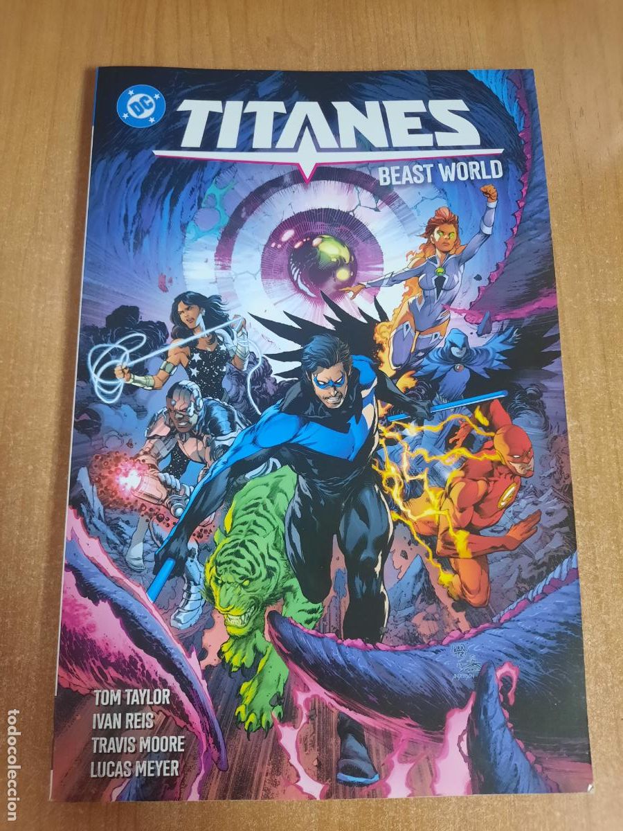 C&oacute;mics: TITANES BEAST WORLD N&ordm; 2 - ED. PANINI