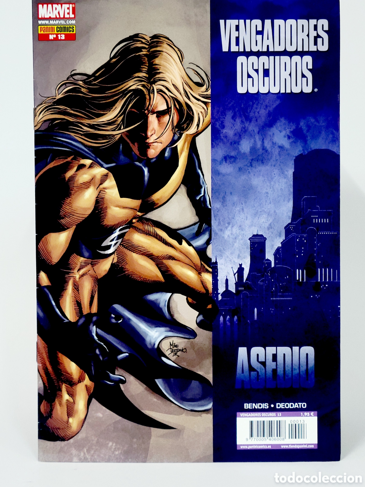 C&oacute;mics: C&Oacute;MIC VENGADORES OSCUROS 10 ASEDIO PANINI MARVEL GRAPA DE KIOSCO