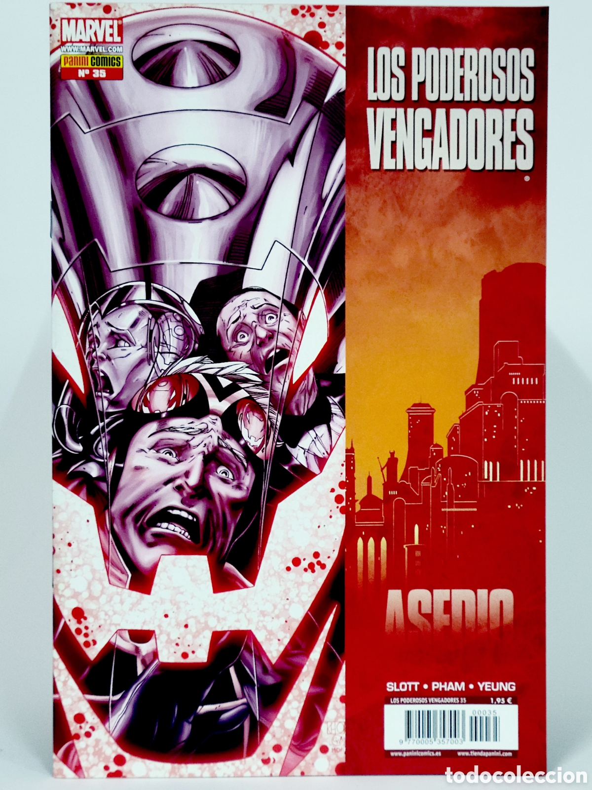 C&oacute;mics: C&Oacute;MIC LOS PODEROSOS VENGADORES 35 ASEDIO PANINI MARVEL GRAPA DE KIOSCO