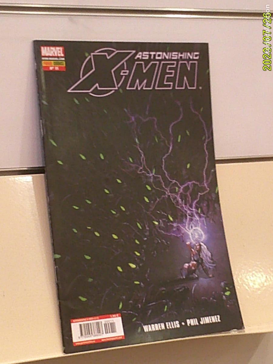 C&oacute;mics: ASTONISHING X-MEN VOL. 3 N&ordm; 11 MARVEL - PANINI