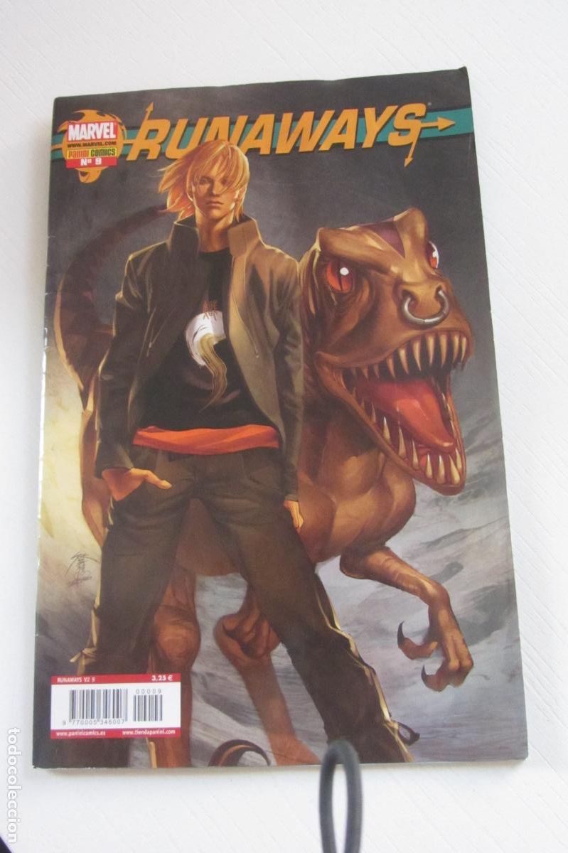 C&oacute;mics: RUNAWAYS N&ordm; 9 - VOL. II - VOLUMEN 2 - PANINI ARX363