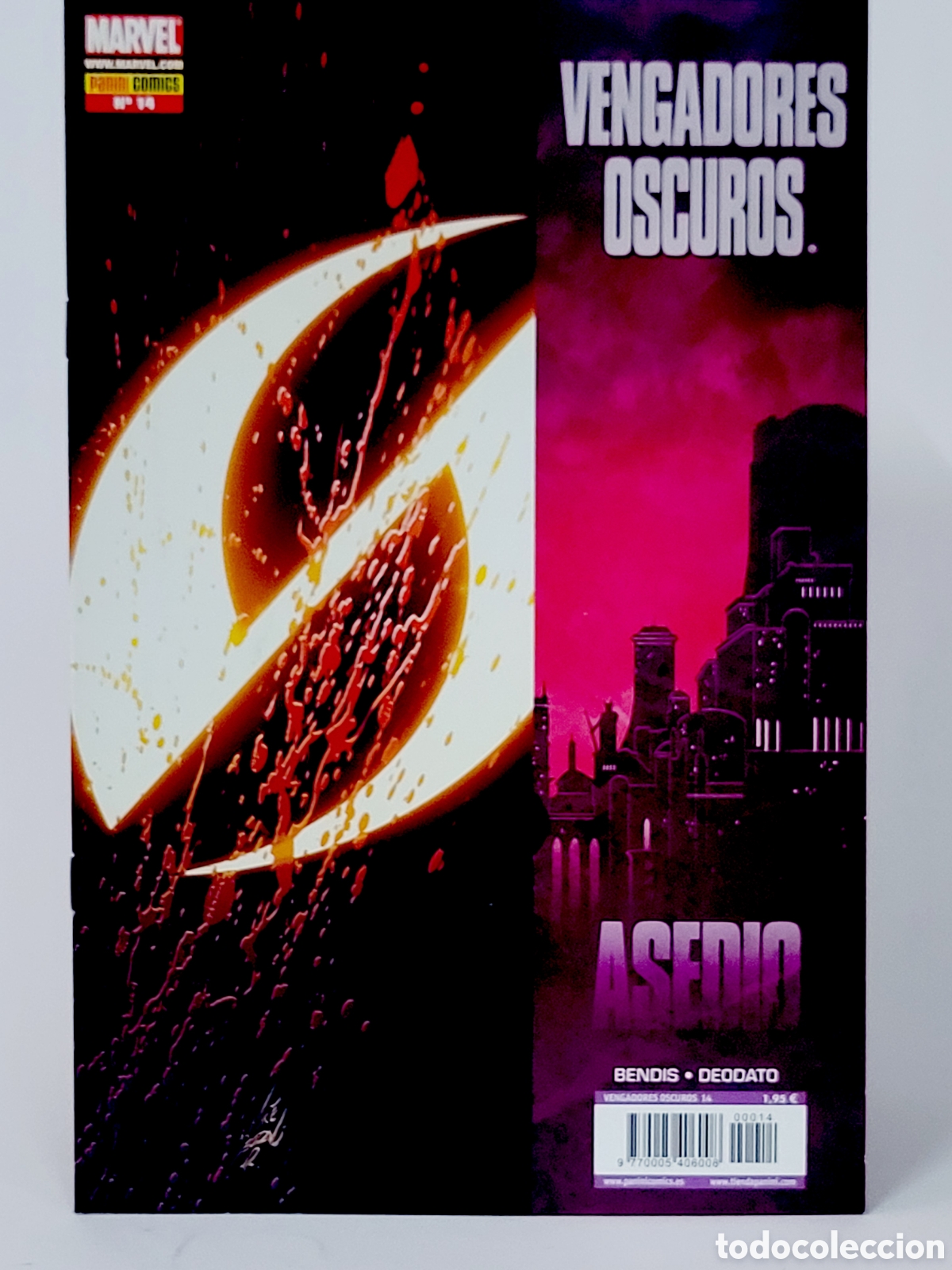 C&oacute;mics: C&Oacute;MIC VENGADORES OSCUROS 14 ASEDI&Oacute; PANINI MARVEL GRAPA EXCELENTE ESTADO