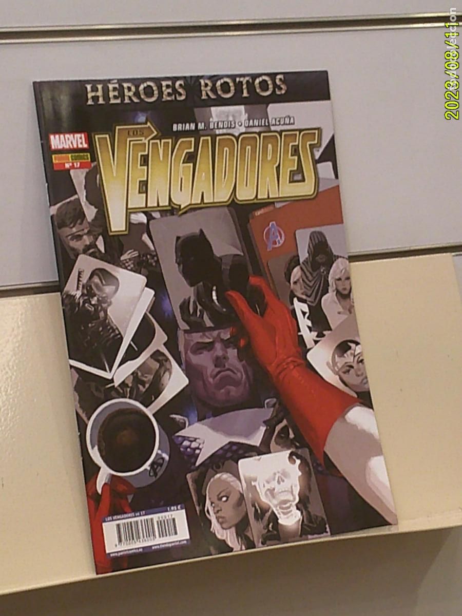 C&oacute;mics: LOS VENGADORES VOL. 4 N&ordm; 17 HEROES ROTOS BENDIS MARVEL - PANINI