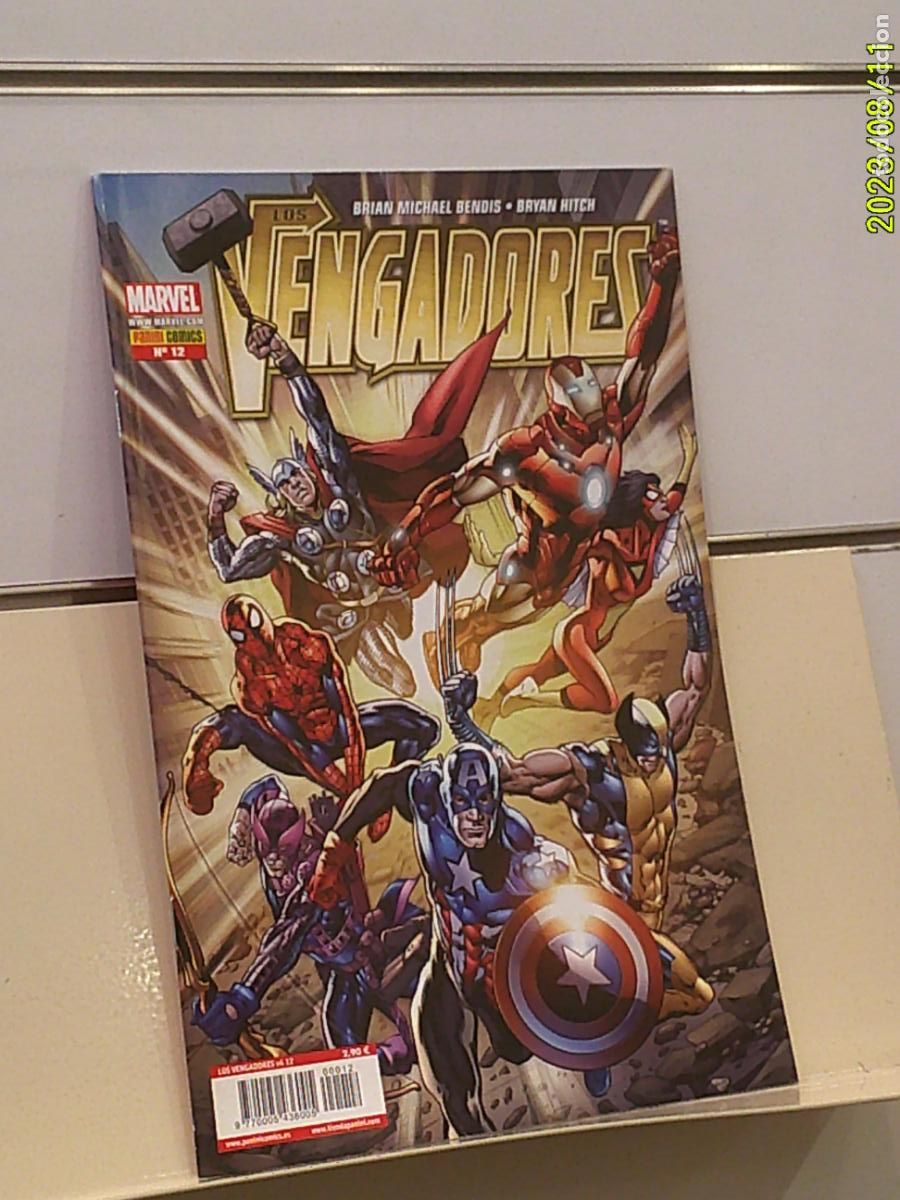 C&oacute;mics: LOS VENGADORES VOL. 4 N&ordm; 12 BENDIS MARVEL - PANINI