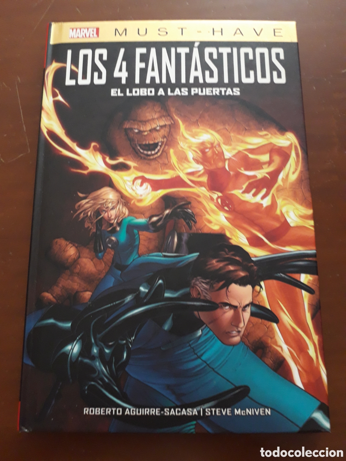 C&oacute;mics: LOS 4 FANTASTICOS. EL LOBO A LAS PUERTAS. TOMO MUST HAVE. EXCELENTE ESTADO