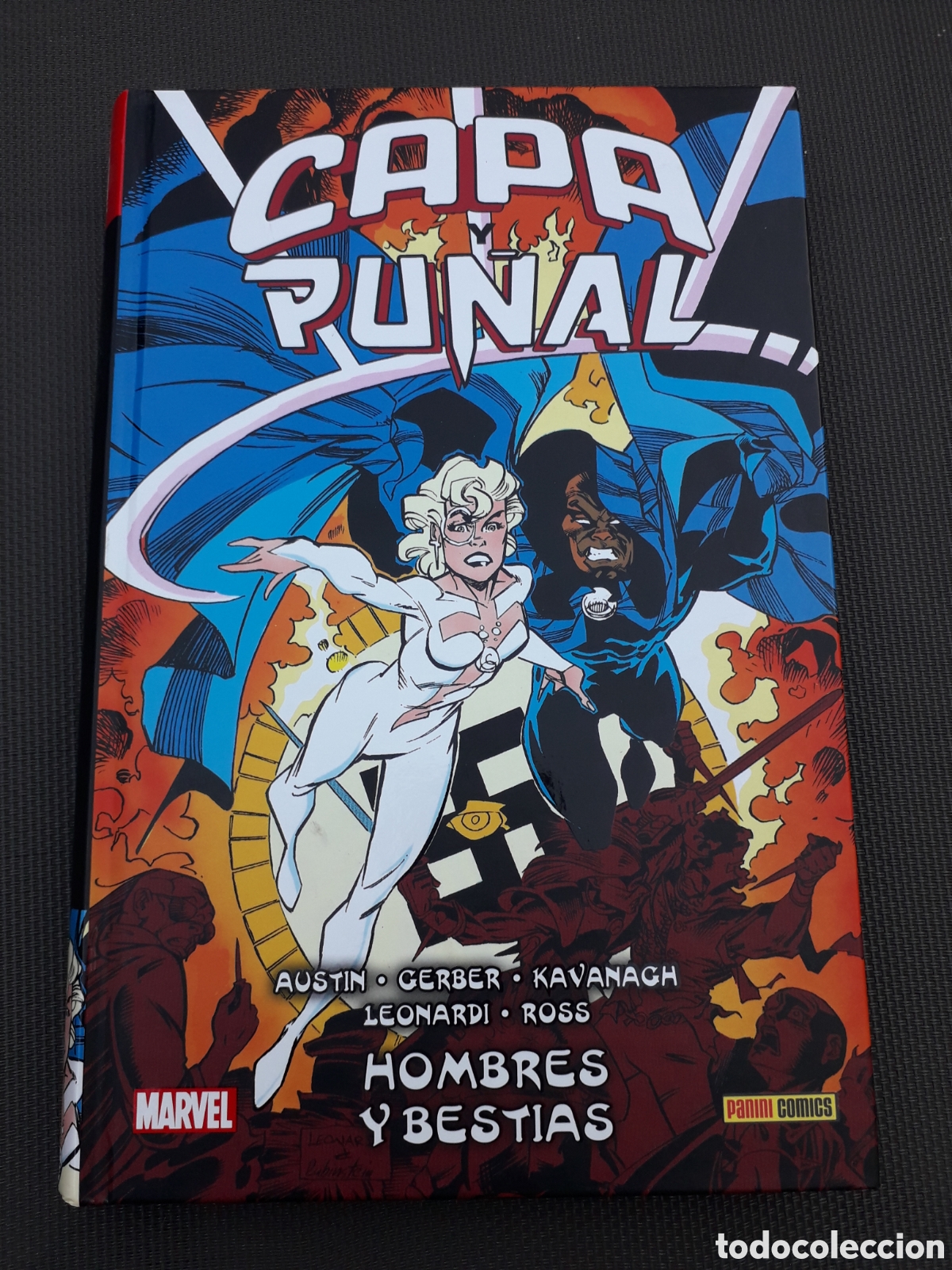 C&oacute;mics: CAPA Y PU&Ntilde;AL. TOMO HOMBRES Y BESTIAS. EXCELENTE ESTADO