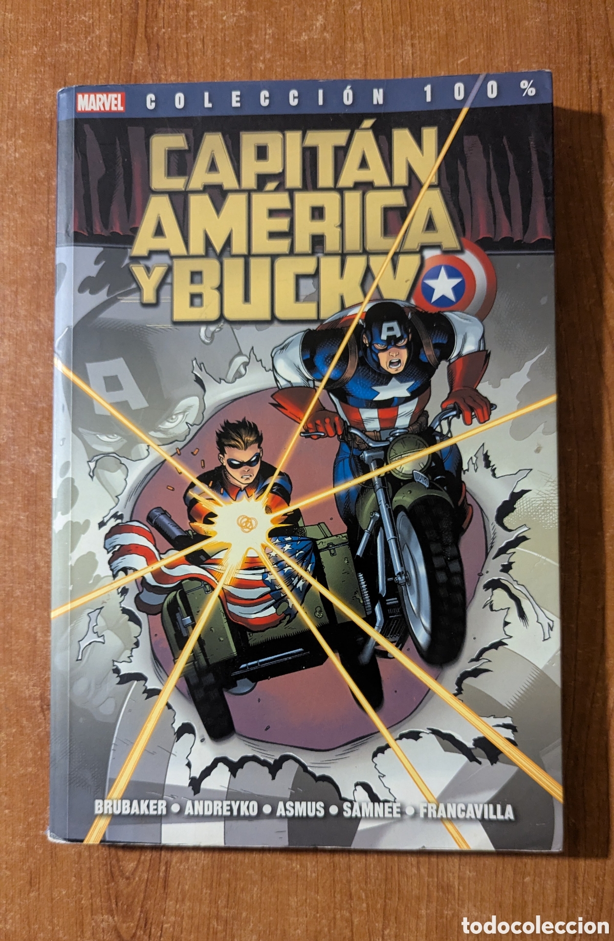 C&oacute;mics: Capit&aacute;n Am&eacute;rica y Bucky Marvel Colecci&oacute;n 100% Panini c&ograve;mics