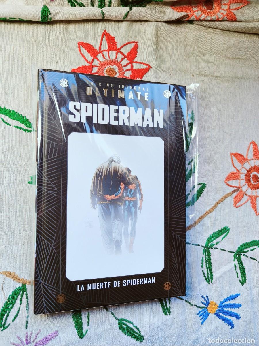 C&oacute;mics: Edici&oacute;n Integral Ultimate Spiderman 45. La Muerte de Spiderman. Panini. Tapa dura. Est&aacute; como nuevo.