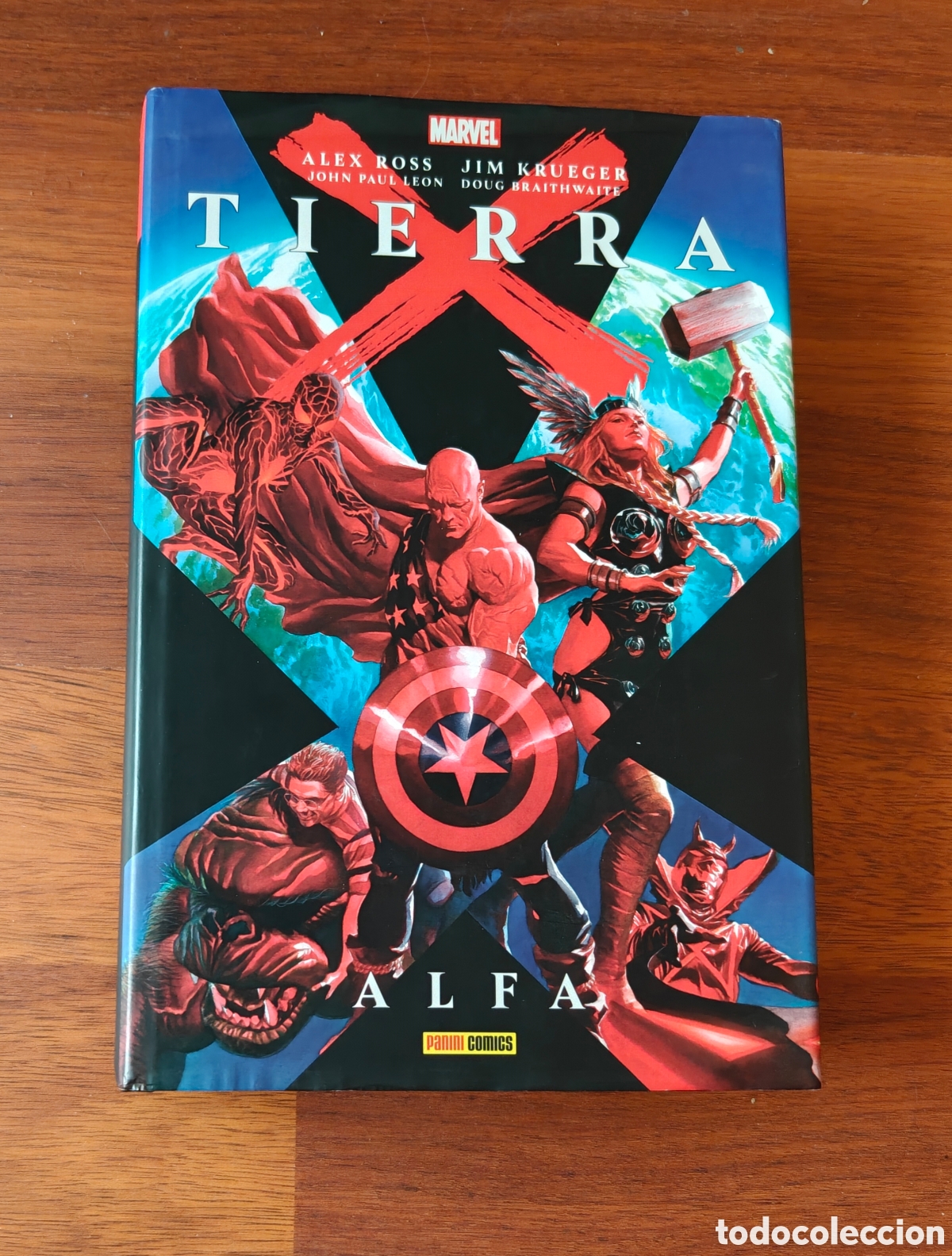 C&oacute;mics: Omnibus Tierra X. Alfa. Tomo 1. Alex Ross.