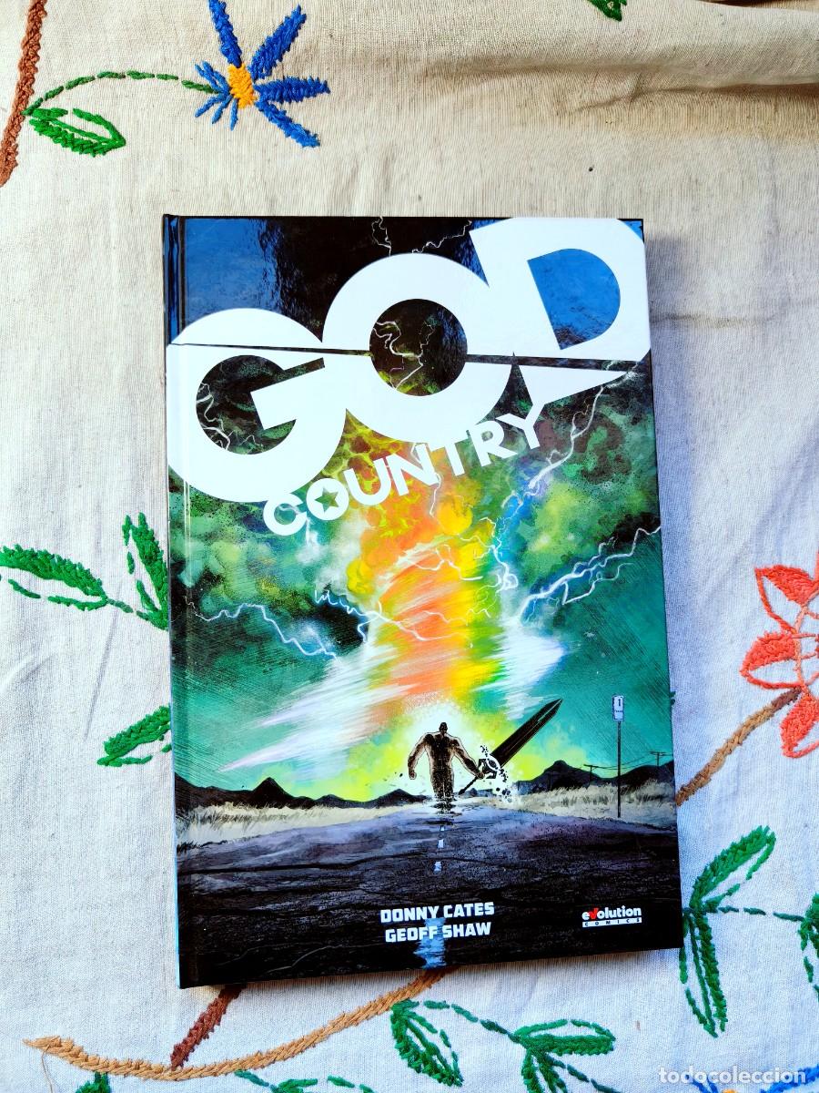 C&oacute;mics: God Country. Donny Cates. Panini. Est&aacute; como nuevo.
