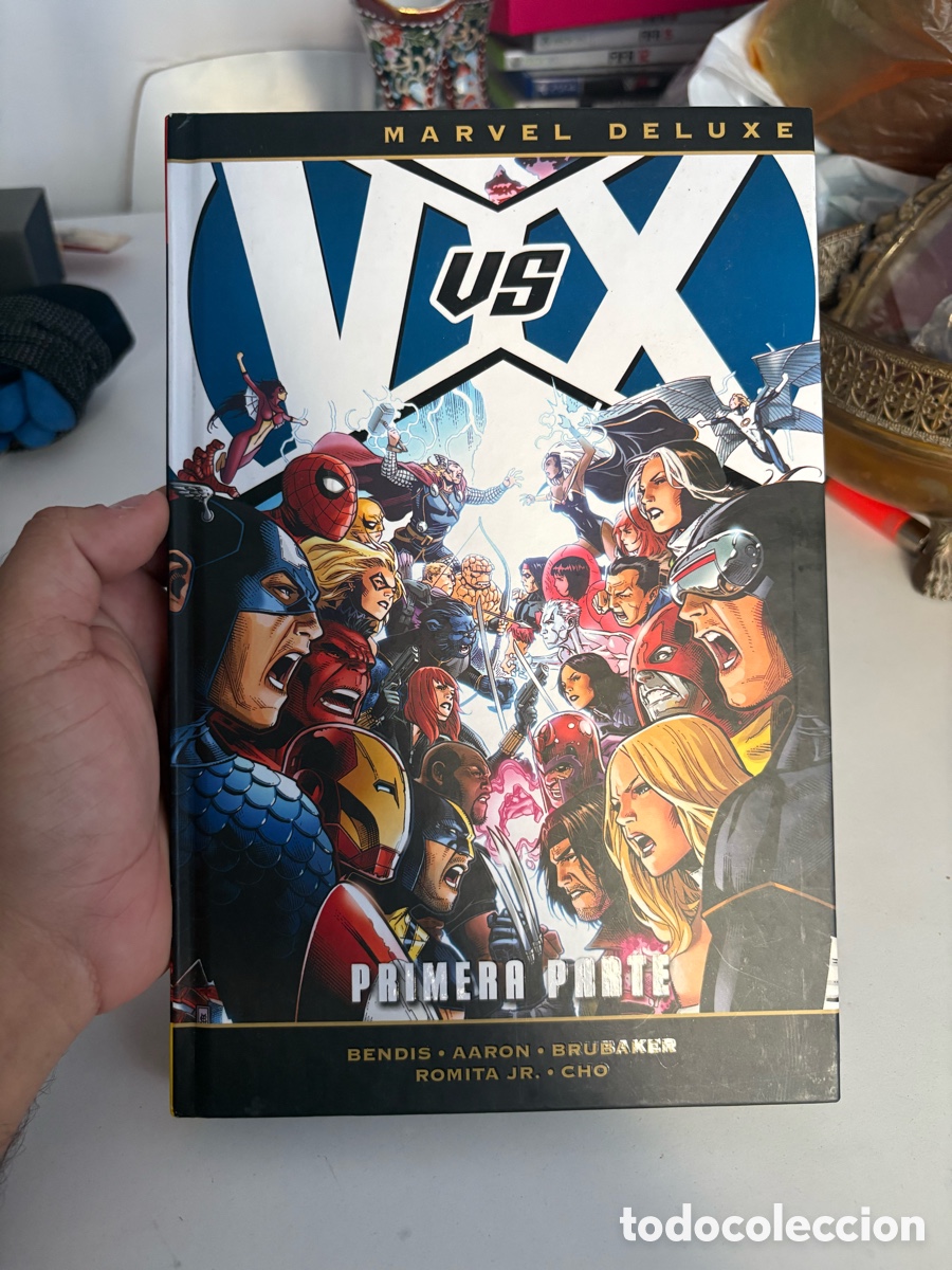 C&oacute;mics: C&oacute;mic Marvel Deluxe. VvX: Los Vengadores Vs. La Patrulla-X 1 &bull; Panini C&oacute;mics
