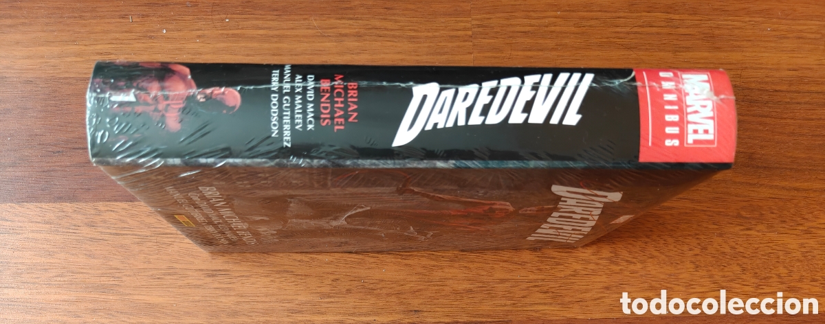 C&oacute;mics: Precintado. Omnibus Daredevil. Tomo 1. Brian Michael Bendis. - Foto 3