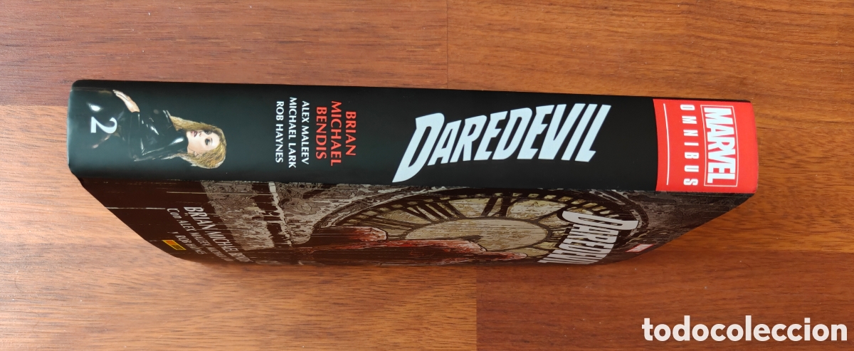 C&oacute;mics: Omnibus Daredevil. Tomo 2. Brian Michael Bendis. - Foto 3