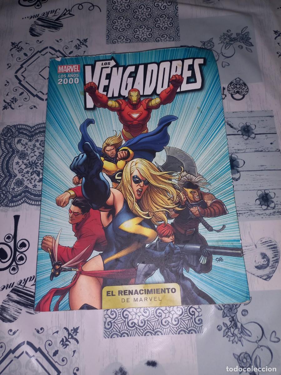 C&oacute;mics: MARVEL / LOS A&Ntilde;OS 2000: EL RENACIMIENTO DE MARVEL 1: LOS VENGADORES de B. M. BENDIS & FRANK CHO 2021