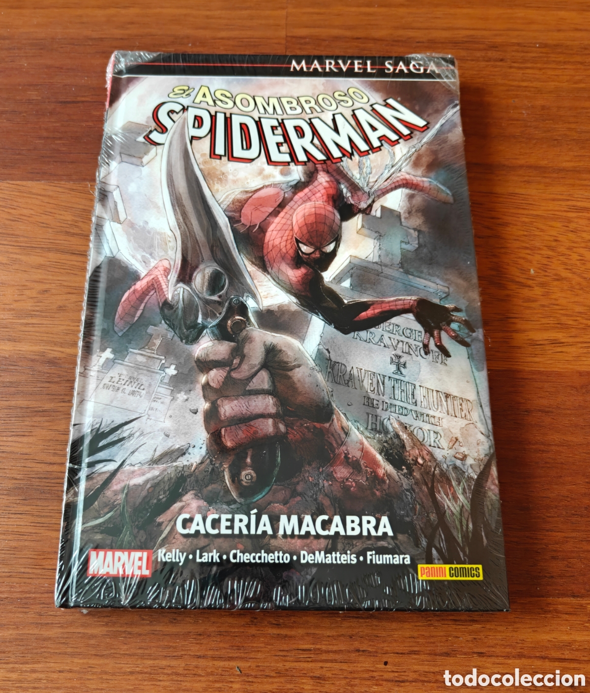 Comics: Precintado. Marvel Saga El asombroso Spiderman. Cacer&iacute;a macabra. Tomo 28.