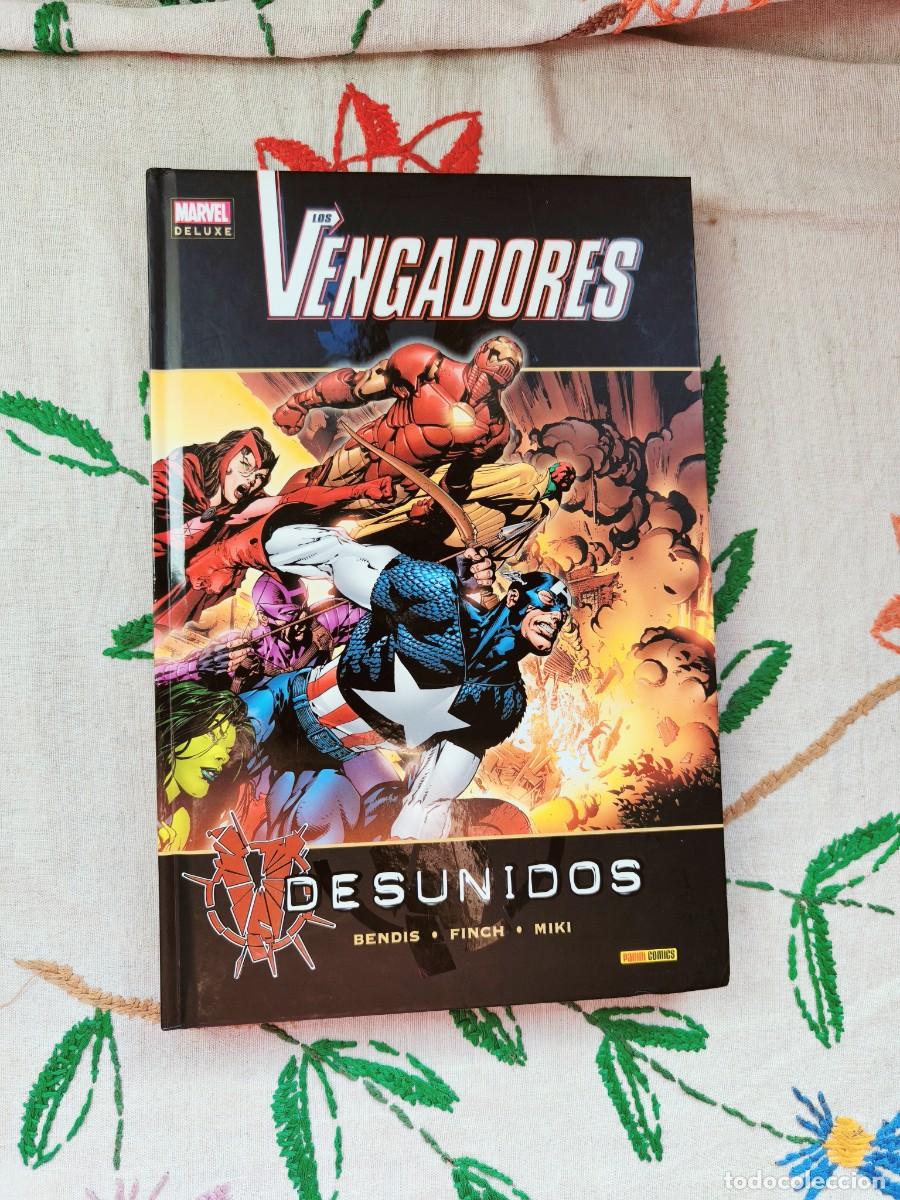 Fumetti: Los Vengadores Deunidos. Marvel Deluxe. Bendis. Panini.