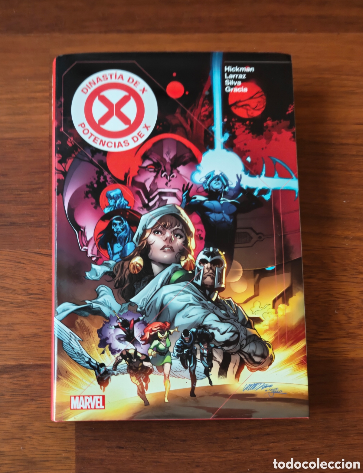 Comics: Omnibus Dinast&iacute;a de X. Potencias de X. Jonathan Hickman.