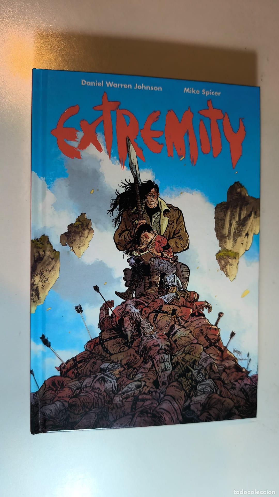 C&oacute;mics: EXTREMITY. DANIEL WARREN JOHNSON. PANINI, 2026. - Foto 1